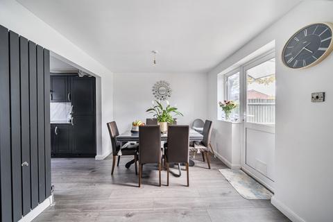 undefined, Lyneham Walk, Pinner, Middlesex