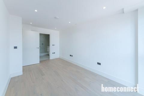 2 bedroom flat to rent, Colts Village Apartments,  Barking Road, London