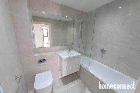 2 bedroom flat to rent, Colts Village Apartments,  Barking Road, London