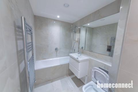 3 bedroom flat to rent, Colts Village Apartments,  Barking Road, London