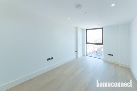 3 bedroom flat to rent, Colts Village Apartments,  Barking Road, London
