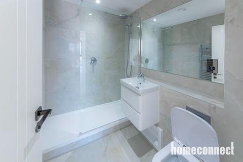 3 bedroom flat to rent, Colts Village Apartments,  Barking Road, London