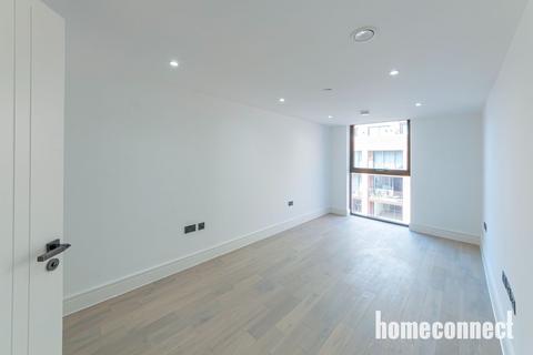3 bedroom flat to rent, Colts Village Apartments,  Barking Road, London