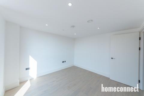 3 bedroom flat to rent, Colts Village Apartments,  Barking Road, London