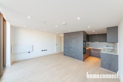 3 bedroom flat to rent, Colts Village Apartments,  Barking Road, London