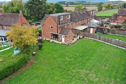 4 bedroom end of terrace house for sale, 7 Knights Hill, Severn Stoke, Worcestershire