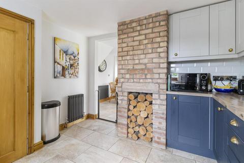 4 bedroom end of terrace house for sale, 7 Knights Hill, Severn Stoke, Worcestershire