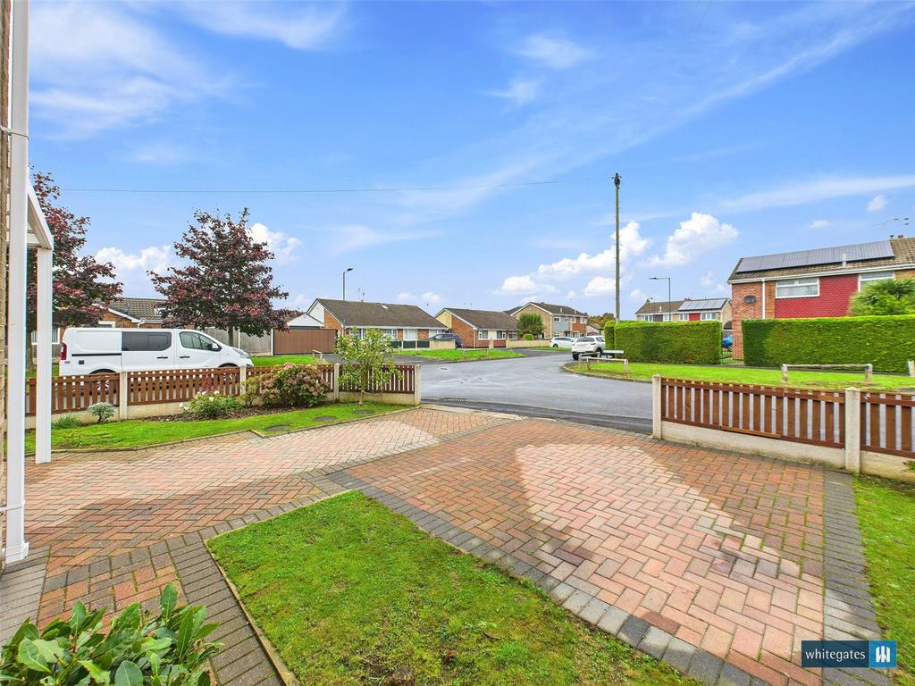 Front Garden/Drive