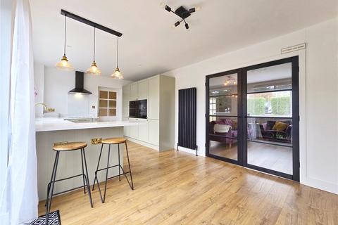 4 bedroom detached house for sale, Oaklands Drive, Rawtenstall, Rossendale, BB4