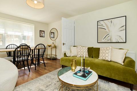 3 bedroom apartment to rent, St. John's Villas, London, N19