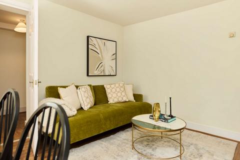 3 bedroom apartment to rent, St. John's Villas, London, N19