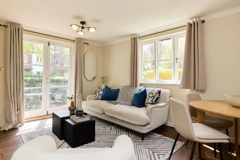 2 bedroom apartment to rent, Brompton Park Crescent, London, SW6