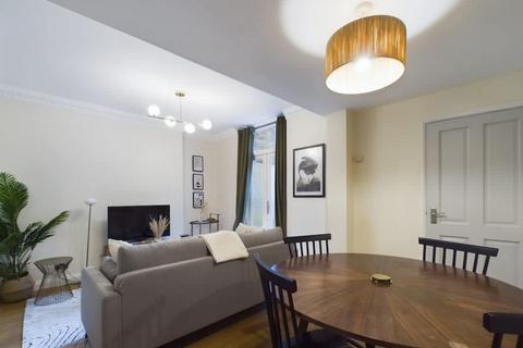 1 bedroom apartment to rent, Moreton Place, London, SW1V