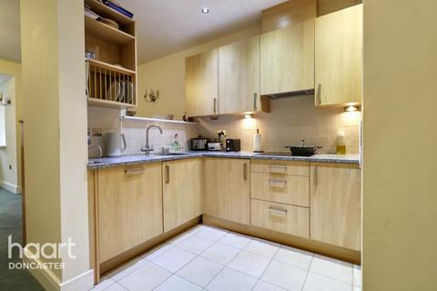 2 bedroom apartment for sale, Milestone Court, Doncaster