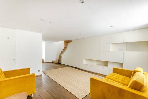 undefined, Goodge Place, Fitzrovia, London, W1T