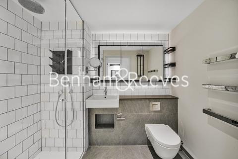 2 bedroom apartment to rent, Crisp Road, Queens Wharf W6