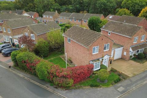 3 bedroom link detached house for sale, Melfort Drive, Linslade, LU7