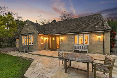 3 bedroom detached bungalow for sale, Southam Lane, Cheltenham GL52