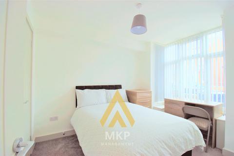 5 bedroom terraced house to rent, Dartmouth Road, Selly Oak, Birmingham B29