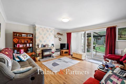 3 bedroom bungalow for sale, Milford Close, Wivenhoe, Colchester, Essex, CO7