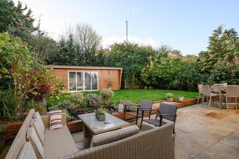 undefined, Hill Rise, Esher, KT10