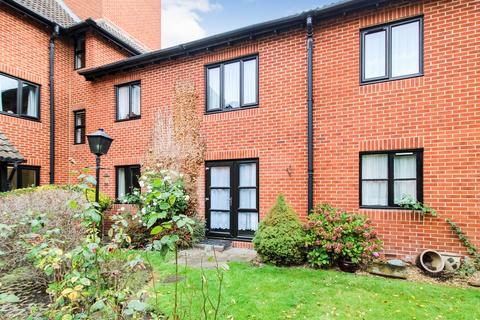 1 bedroom apartment for sale, Farley Court, Church Road East, Farnborough , GU14
