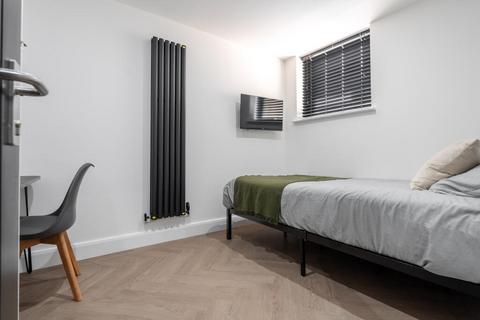 6 bedroom house to rent, Albert Edward Road, Liverpool L7