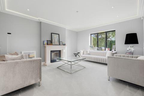 undefined, Ardleigh Green Road, Emerson Park, RM11