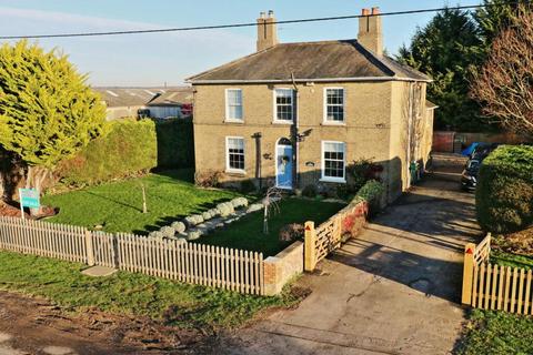 4 bedroom detached house for sale, Potton Road, Eynesbury Hardwicke, St Neots, PE19