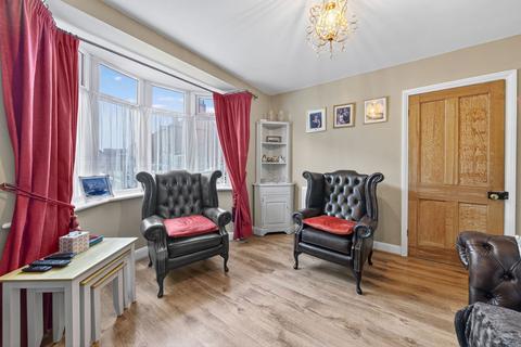 undefined, Regent Street, Desborough NN14