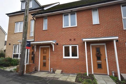 2 bedroom terraced house to rent, Old Road, East Cowes, PO32 6AJ