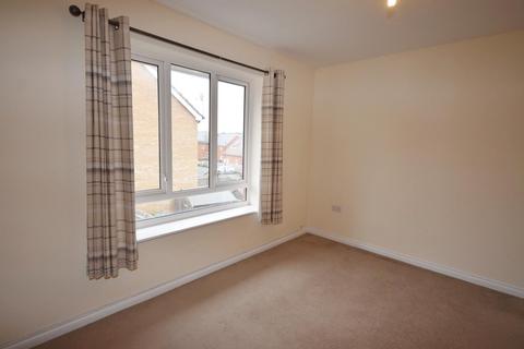 2 bedroom terraced house to rent, Old Road, East Cowes, PO32 6AJ