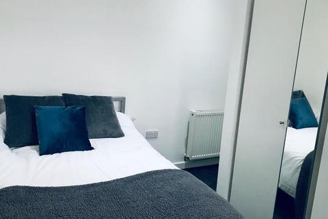 8 bedroom house to rent, Ferndale Road, Liverpool L15