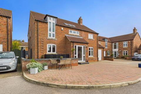 4 bedroom detached house for sale, Mayfair Close, Cherry Willingham, LN3