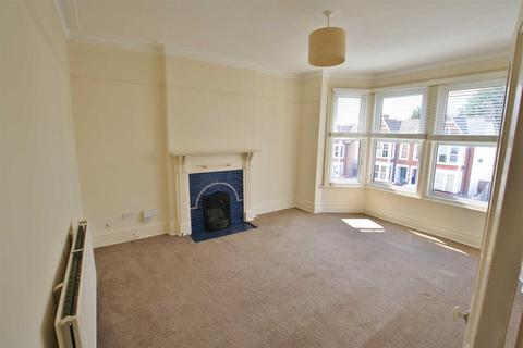 3 bedroom flat to rent, Meteor Road, Westcliff-On-Sea
