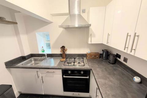 2 bedroom terraced house for sale, Spindle Street, Halifax, West Yorkshire, HX2 9AF