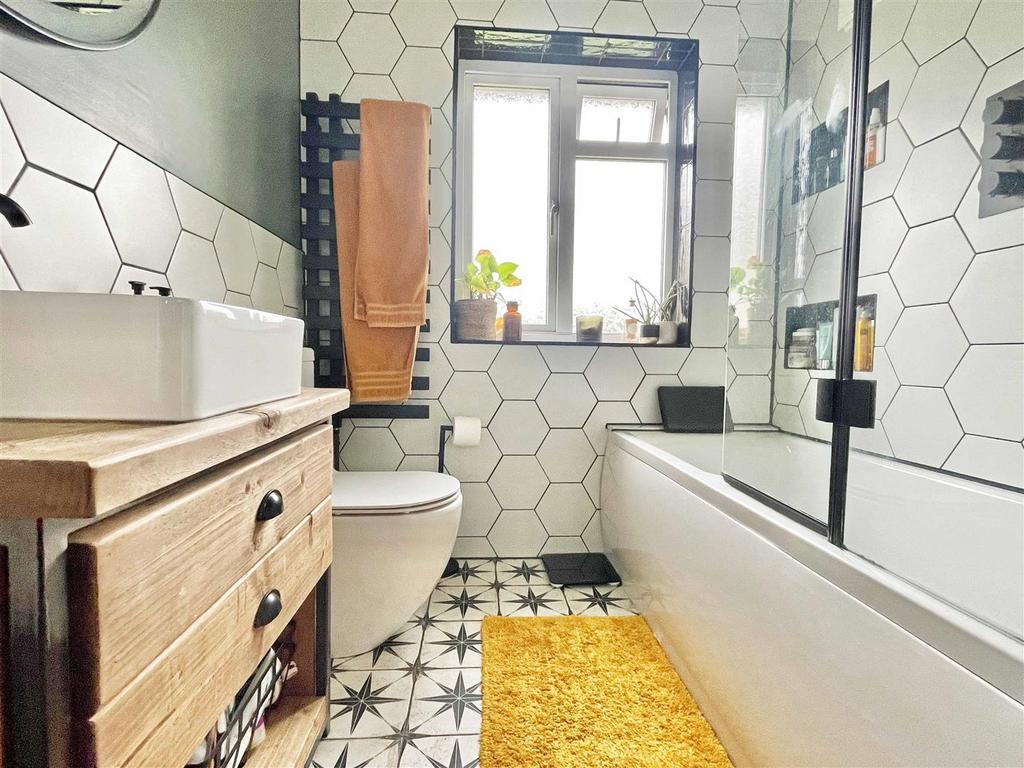 Bath2.jpg