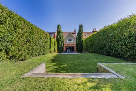 undefined, Immaculately Presented House Situated In Cranbrook