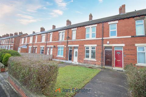 1 bedroom flat for sale, East View, Wide Open, Newcastle Upon Tyne