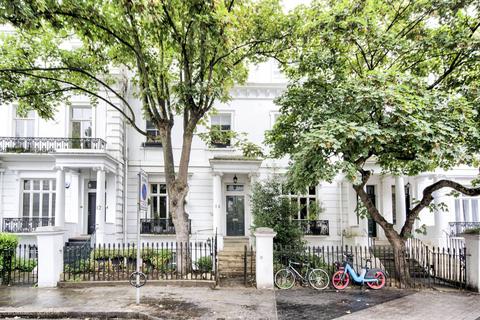 First Floor Flat, 14 Thurloe Street, London, SW7 2ST
