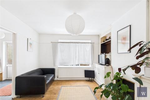 3 bedroom maisonette for sale, Amesbury Avenue, London, SW2