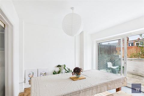 3 bedroom maisonette for sale, Amesbury Avenue, London, SW2