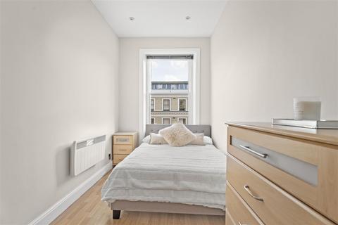 1 bedroom flat to rent, Southwell Gardens, London SW7