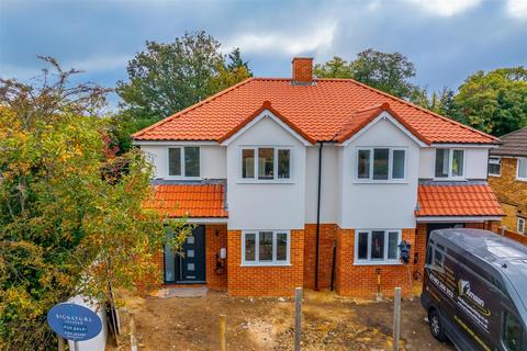 undefined, Woodmere Avenue, Watford