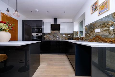 undefined, Woodmere Avenue, Watford