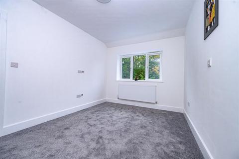 undefined, Woodmere Avenue, Watford