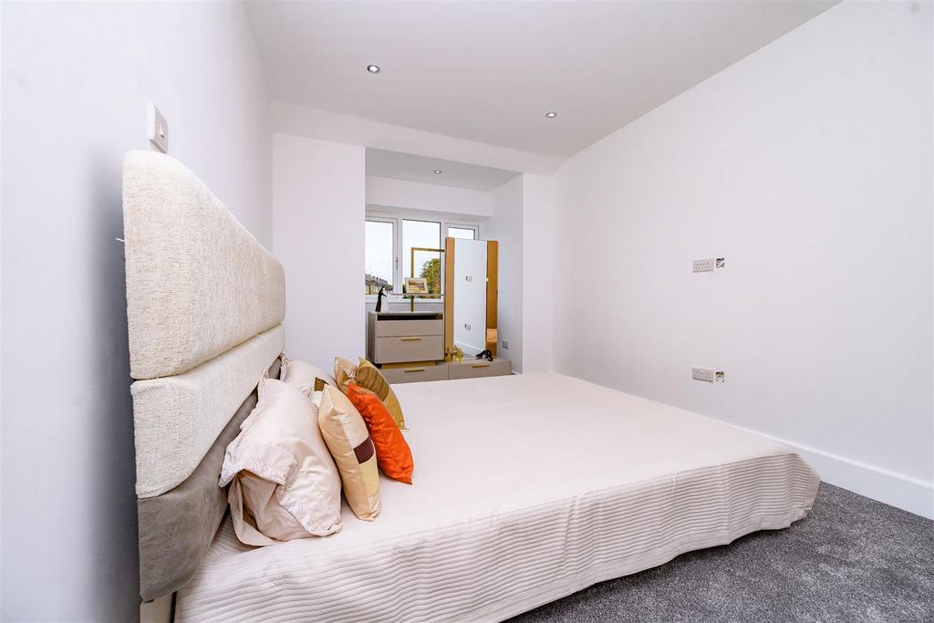Woodmere Ave 15.jpg