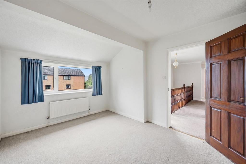 Bedroom One to landing.jpg