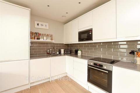 2 bedroom apartment for sale, Blenheim House, Dorking RH4