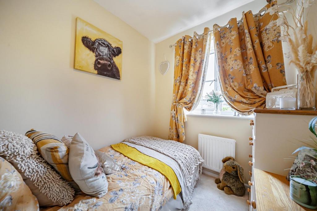 Bedroom 4.jpg